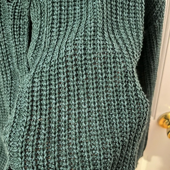 Sweater - Picture 3 of 3